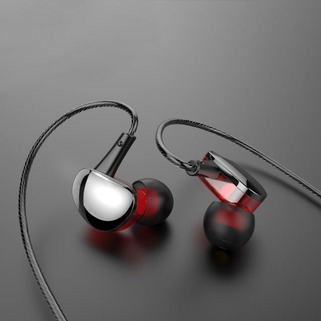 Wired In-Ear Earbuds with Noise-Reducing Mic